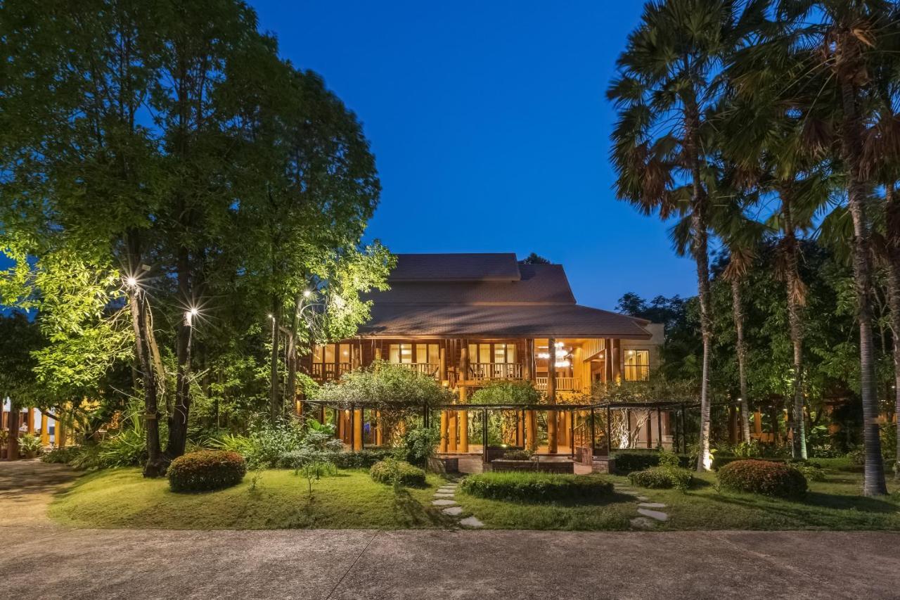 Vanasin Residence Tak Exterior foto